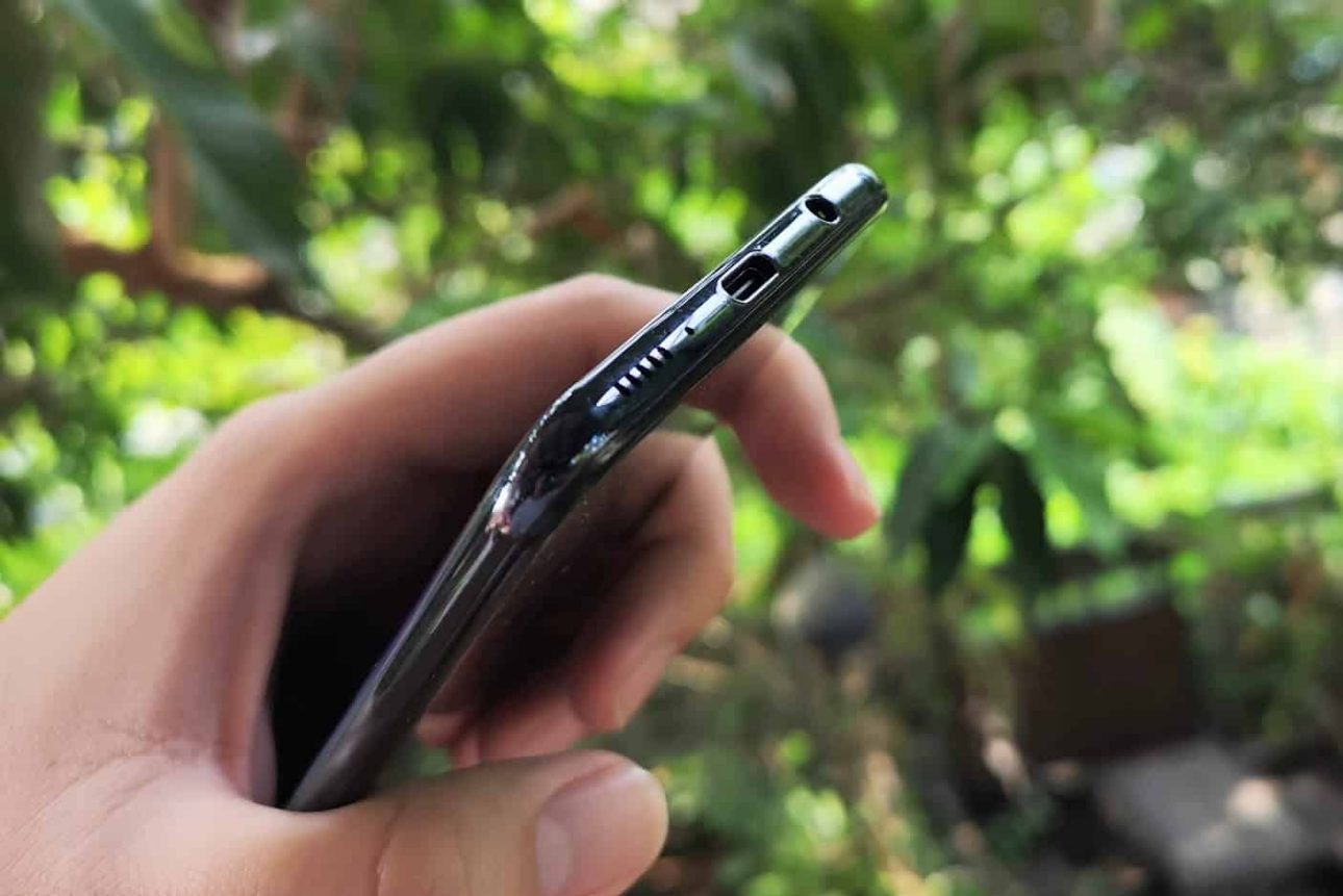 รีวิว Samsung Galaxy A50 พรีเมียมเกินราคา กล้องแจ่ม จอดี มีสแกนนิ้วในหน้าจอ 5
