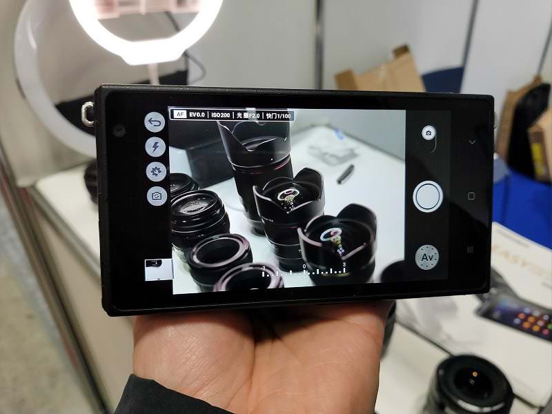 Yongnuo โชว์ตัวกล้อง Mirrorless เปลี่ยนเลนส์ได้ ใช้ระบบ Android ในงาน 2019 CP+ 7