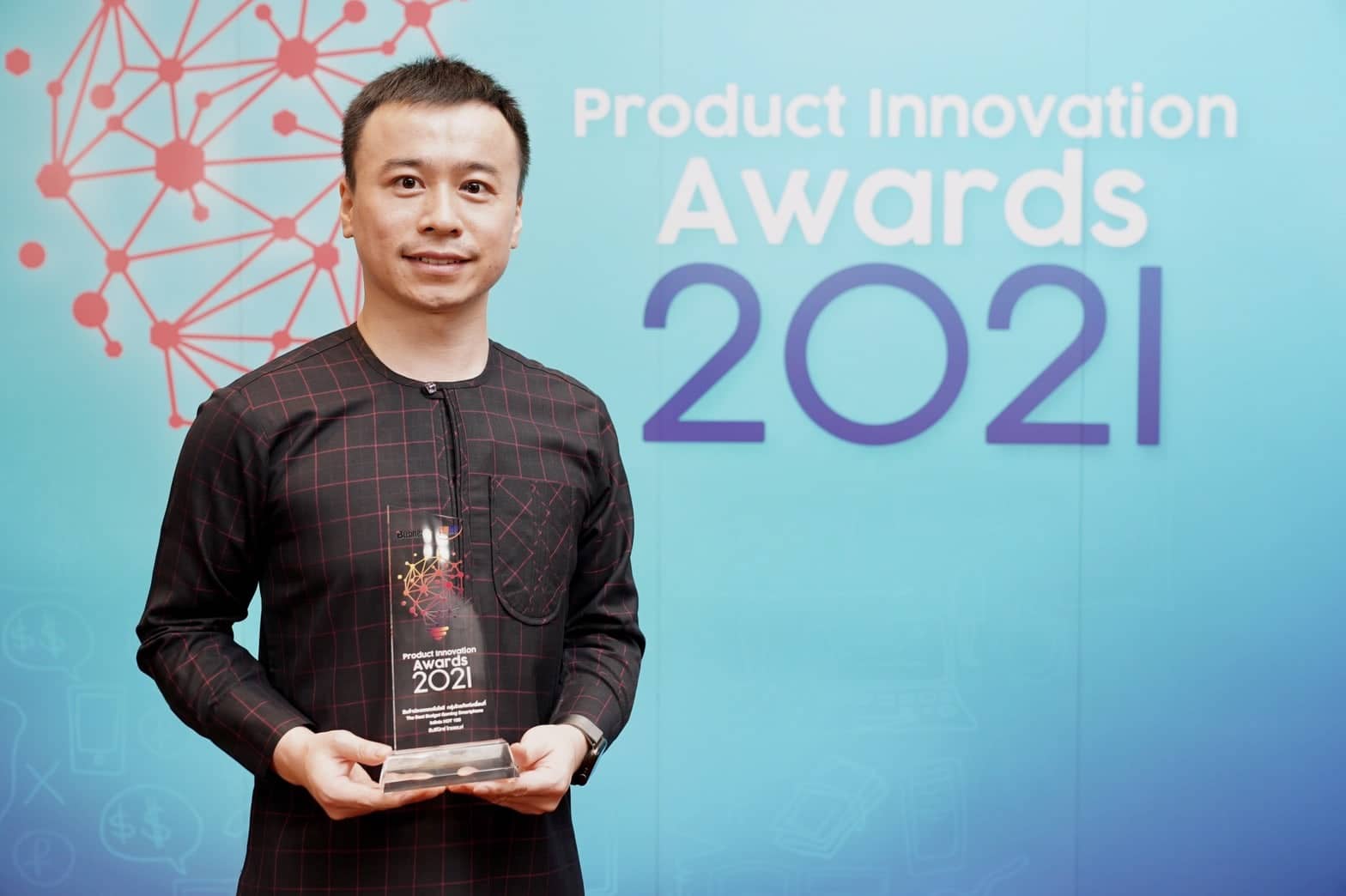 Infinix รับรางวัลใหญ่ “สุดยอดแบรนด์นวัตกรรมดีเด่นแห่งปี 2564” BUSINESS+ PRODUCT INNOVATION AWARDS 2021 1